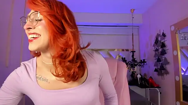 Snapshot of Juliana_Saenzz chatting on 02-19-25, 12:00 Juliana Saenzz online show from 02-19-25, 12:00