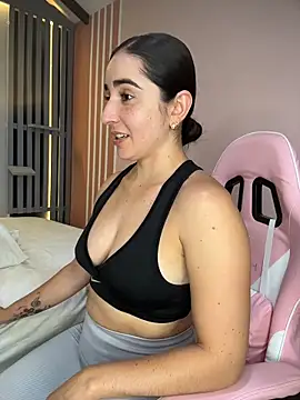 Victoria-And1 online show from 03-10-26, 06:57