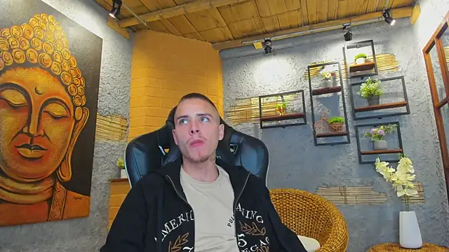 JordanThompson  online show from 03-19-25, 01:32