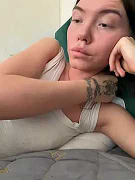 Lisaaa Alisa online show from 04-10-26, 07:02