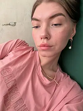 Lisaaa Alisa online show from 04-29-26, 04:38