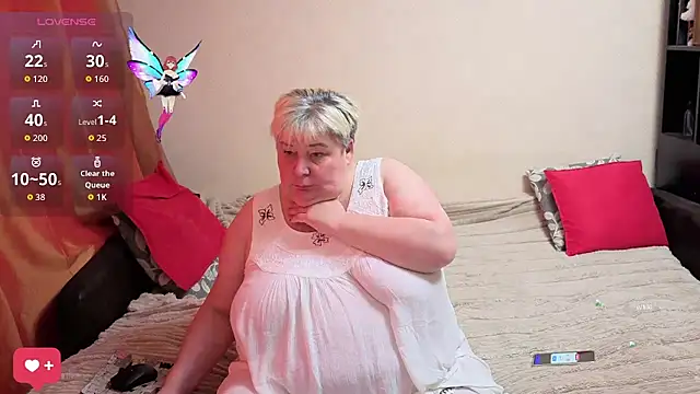 Snapshot of Klio5678 chatting on 10-24-25, 09:49 Klio5678 online show from 10-24-25, 09:49