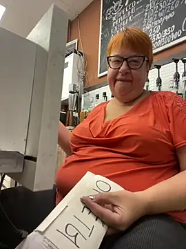 Snapshot of Klio5678 chatting on 10-29-25, 07:54 Klio5678 online show from 10-29-25, 07:54