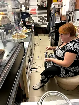 Snapshot of Klio5678 chatting on 11-06-25, 12:06 Klio5678 online show from 11-06-25, 12:06