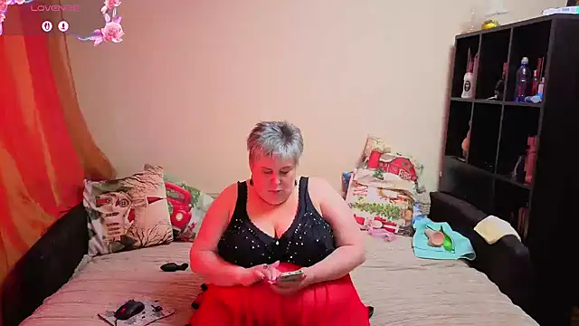 Snapshot of Klio5678 chatting on 02-15-26, 09:08 Klio5678 online show from 02-15-26, 09:08