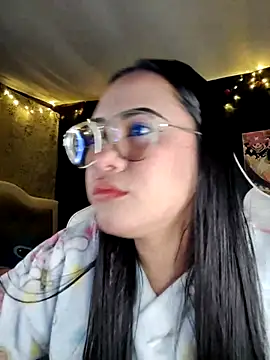 Snapshot of Janna_mnt chatting on 02-14-25, 05:51 Janna mnt online show from 02-14-25, 05:51