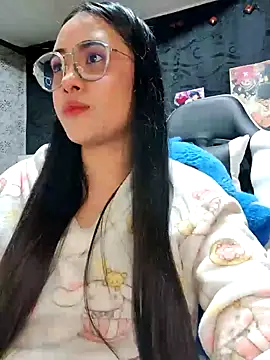 Snapshot of Janna_mnt chatting on 02-27-25, 04:31 Janna mnt online show from 02-27-25, 04:31