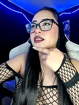 Snapshot of Janna_mnt chatting on 10-31-25, 04:46 Janna mnt online show from 10-31-25, 04:46