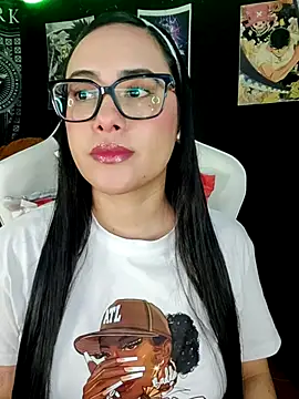 Snapshot of Janna_mnt chatting on 11-08-25, 04:56 Janna mnt online show from 11-08-25, 04:56