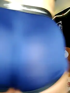 Snapshot of Janna_mnt chatting on 11-11-25, 03:28 Janna mnt online show from 11-11-25, 03:28