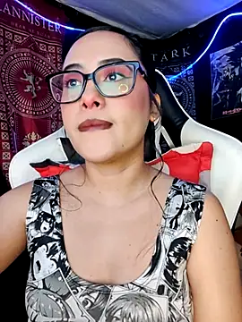 Snapshot of Janna_mnt chatting on 11-24-25, 04:34 Janna mnt online show from 11-24-25, 04:34