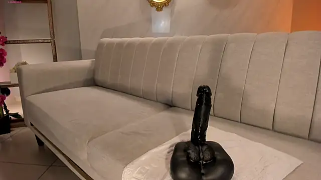 DominiqueVega online show from 01-09-25, 11:56