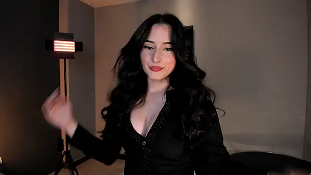 DominiqueVega online show from 10-23-25, 09:57