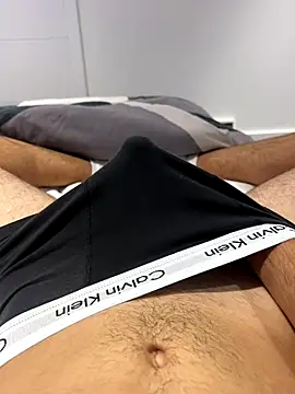 h0rnyguy001 online show from 10-10-25, 06:45