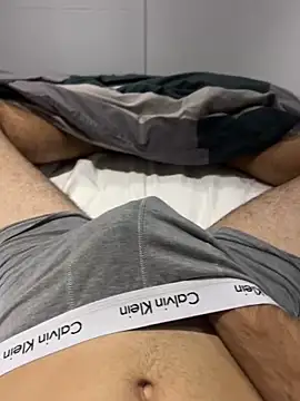 h0rnyguy001 online show from 11-02-25, 10:23