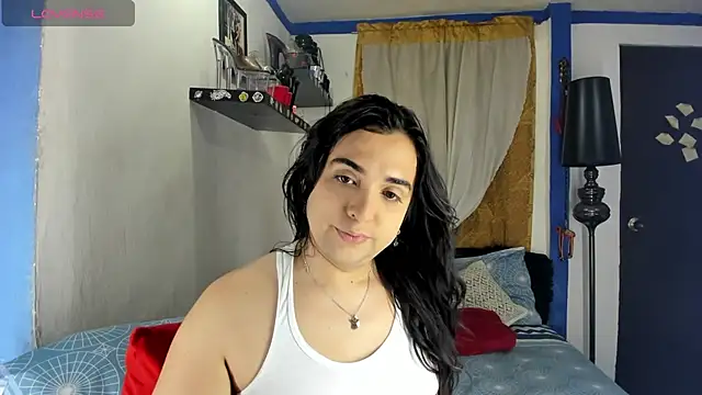 Snapshot of SARAMISHA chatting on 11-16-25, 06:35 SARAMISHA online show from 11-16-25, 06:35