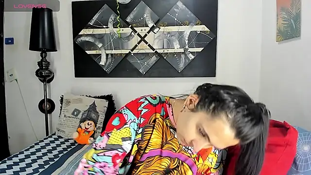 Snapshot of SARAMISHA chatting on 02-03-26, 04:12 SARAMISHA online show from 02-03-26, 04:12