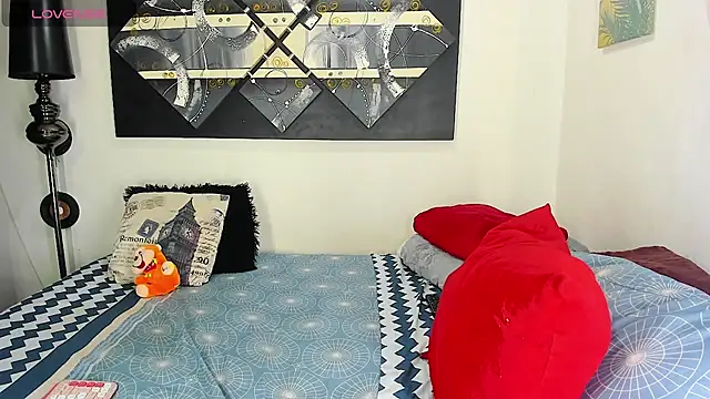 Snapshot of SARAMISHA chatting on 02-08-26, 03:32 SARAMISHA online show from 02-08-26, 03:32