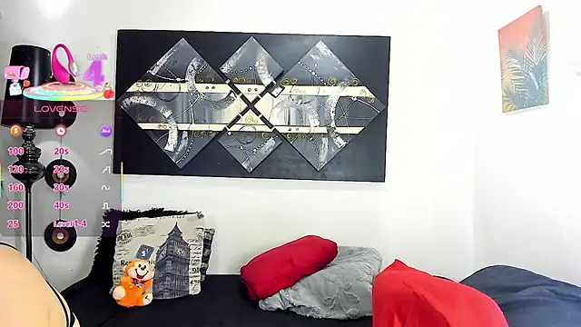 Snapshot of SARAMISHA chatting on 02-13-26, 10:39 SARAMISHA online show from 02-13-26, 10:39