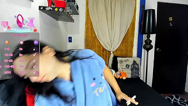 Snapshot of SARAMISHA chatting on 03-09-26, 04:11 SARAMISHA online show from 03-09-26, 04:11