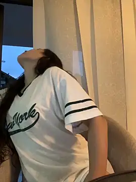 LittleDoll    online show from 11-12-25, 10:30