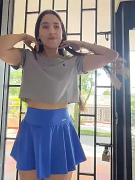 LittleDoll    online show from 04-29-26, 05:30