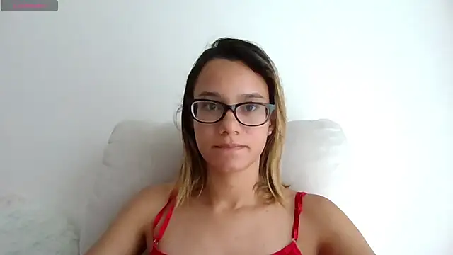 Snapshot of SamanthaWatson chatting on 05-10-26, 10:15 SamanthaWatson online show from 05-10-26, 10:15