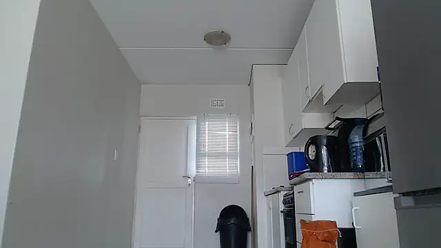 Snapshot of officialkhakes_za chatting on 11-09-25, 09:07 officialkhakes za online show from 11-09-25, 09:07