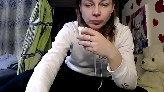 HarleyQuinn 69 online show from 01-01-25, 09:52