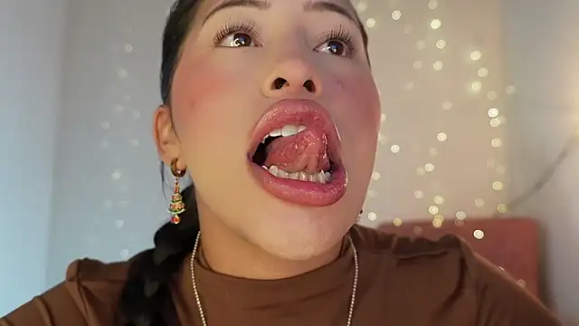 Snapshot of nerak_1a_ chatting on 11-15-25, 05:53 nerak 1a online show from 11-15-25, 05:53