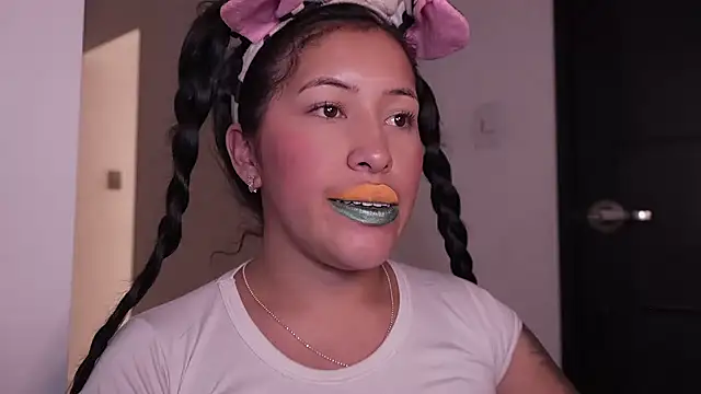 Snapshot of nerak_1a_ chatting on 03-10-26, 06:35 nerak 1a online show from 03-10-26, 06:35