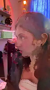 LiliJones  online show from 01-31-25, 08:22