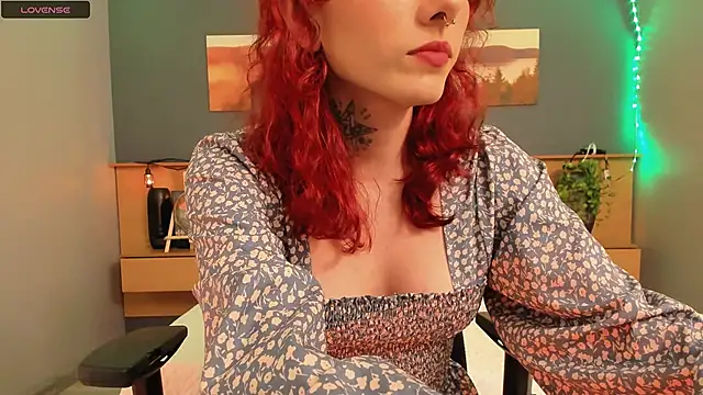 LiliJones  online show from 02-06-25, 08:34