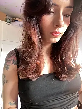 LiliJones  online show from 09-11-25, 04:18