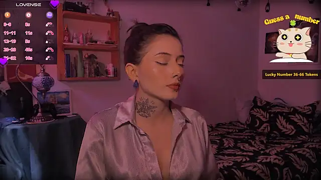 LiliJones  online show from 03-11-26, 04:46