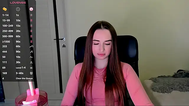 Kimmberr online show from 10-24-25, 04:42