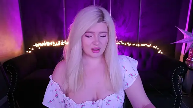 CocoSecretss online show from 04-24-26, 07:00