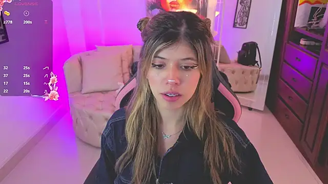 Snapshot of NATAASHA___ chatting on 09-10-25, 06:30 NATAASHA online show from 09-10-25, 06:30