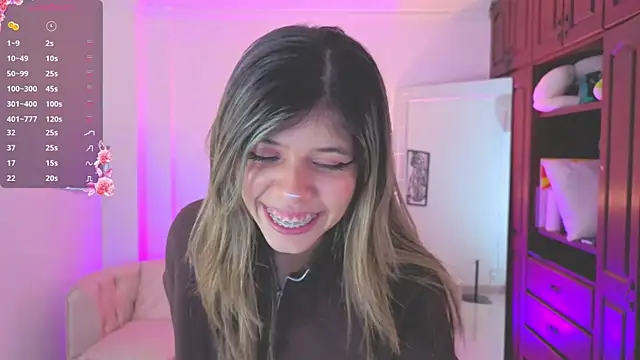 Snapshot of NATAASHA___ chatting on 10-21-25, 03:40 NATAASHA online show from 10-21-25, 03:40