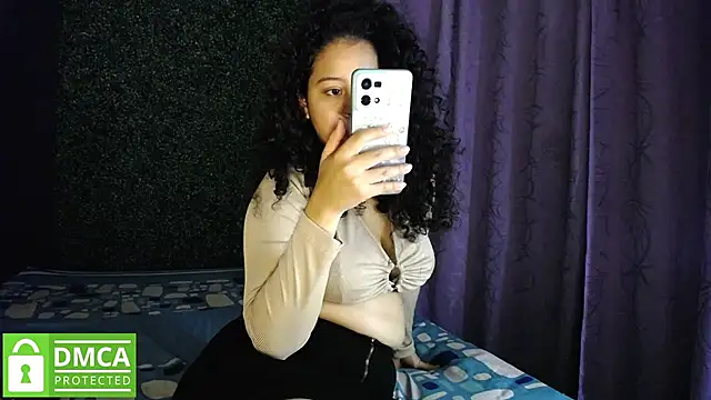 Snapshot of Mr_MrsCurie chatting on 01-06-26, 11:51 Mr MrsCurie online show from 01-06-26, 11:51