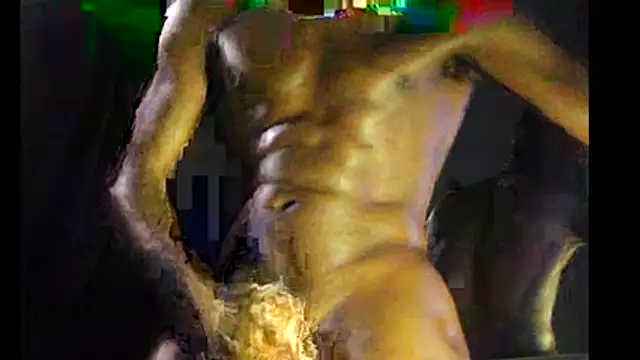Snapshot of MrBigDiQ1 chatting on 07-11-26, 05:37 MrBigDiQ1 online show from 07-11-26, 05:37