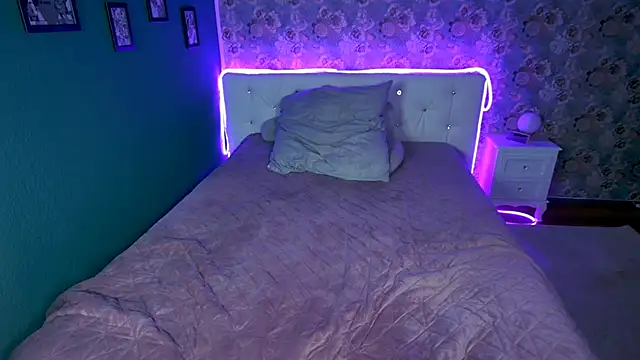 EmilyDiazofficial online show from 02-05-26, 04:00