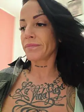 EmilyDiazofficial online show from 06-11-26, 08:23
