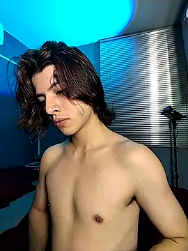 Snapshot of Allen_clark chatting on 12-17-25, 04:18 Allen clark online show from 12-17-25, 04:18