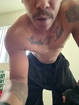 Snapshot of MidnightFlexxx chatting on 12-10-24, 04:06 MidnightFlexxx online show from 12-10-24, 04:06