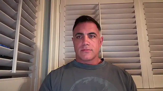 Snapshot of Bad_daddy21 chatting on 10-21-25, 01:34 Bad daddy21 online show from 10-21-25, 01:34