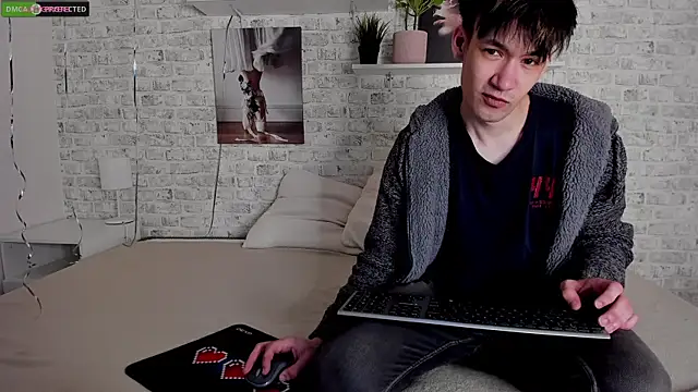 CalvinOwens online show from 03-09-25, 03:43