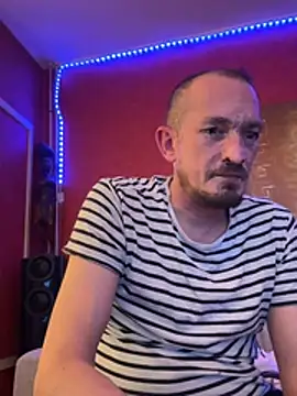 Snapshot of Denislamalice34 chatting on 01-12-26, 08:47 Denislamalice34 online show from 01-12-26, 08:47