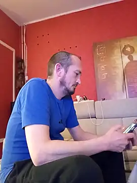 Snapshot of Denislamalice34 chatting on 02-11-26, 09:42 Denislamalice34 online show from 02-11-26, 09:42