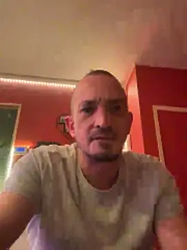 Snapshot of Denislamalice34 chatting on 03-05-26, 09:00 Denislamalice34 online show from 03-05-26, 09:00